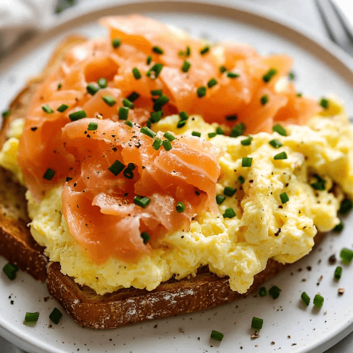 Scrambled Egg Toast with Smoked Salmon & Cottage Cheese — high-protein recipe photo